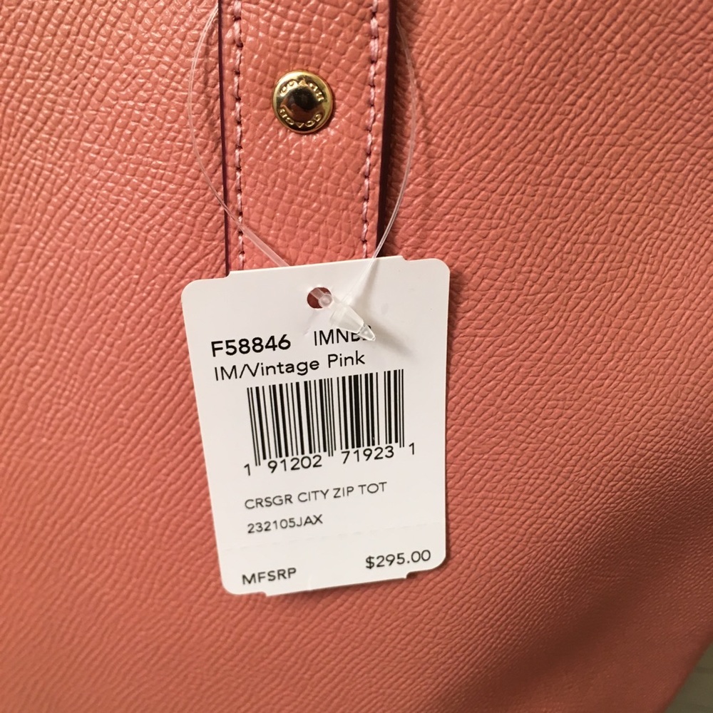 SOLD!!!!!NWT Coach zipper tote Bag - Picture 3 of 7
